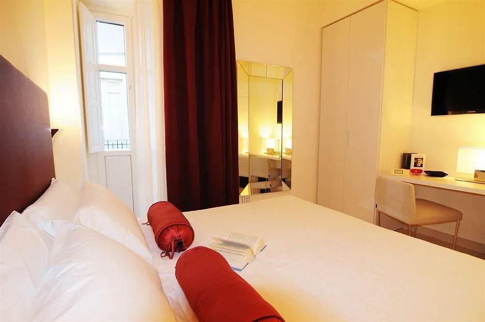 Town House Cavour Bed & Breakfast Reggio Calabria 2*,  Italy