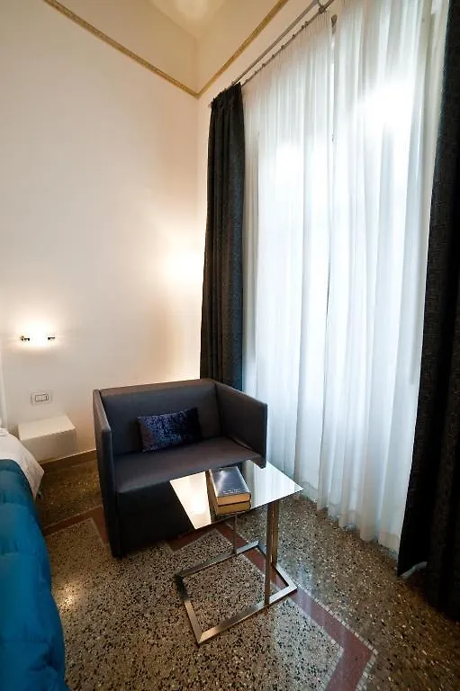 Town House Cavour Bed & Breakfast Reggio Calabria 2*,