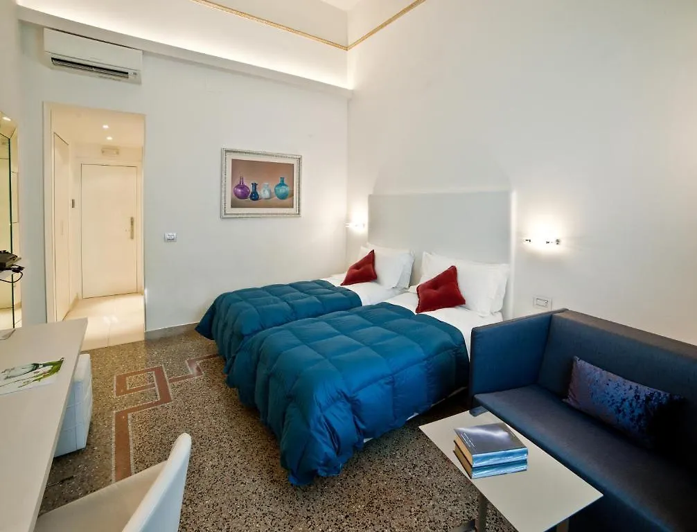 Town House Cavour Bed & Breakfast Reggio Calabria Italy