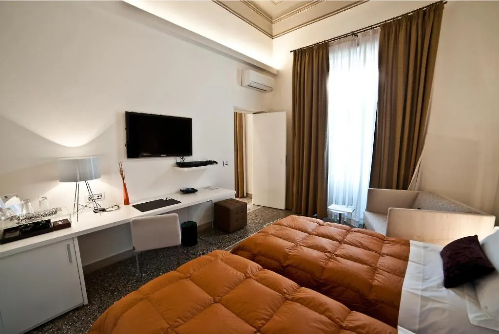 Town House Cavour Bed & Breakfast Reggio Calabria Italy